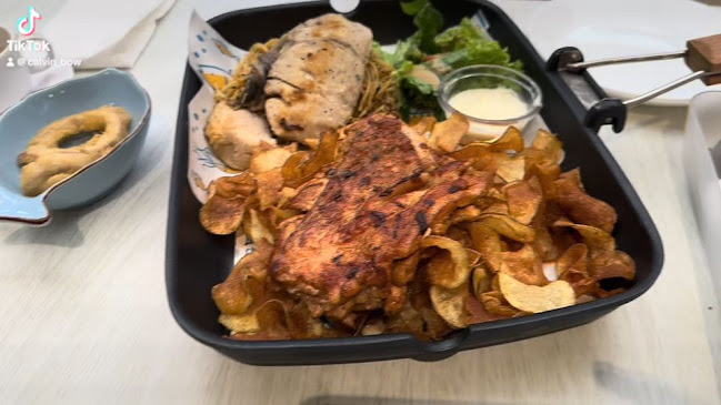 Big Fish Small Fish Cafe(Suntec City)