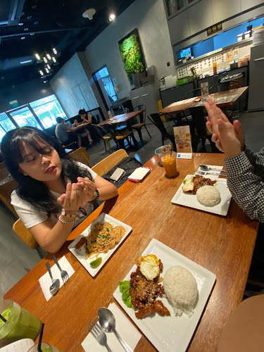 Opinii despre Sanook Kitchen - Kallang Wave Mall în Singapore - Hospitality and gastronomy