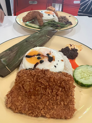 Ponggol Nasi Lemak - Hospitality and gastronomy