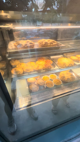 Comentarii opinii despre Chicken Pie Kitchen (formerly Don's Pie & Cake)