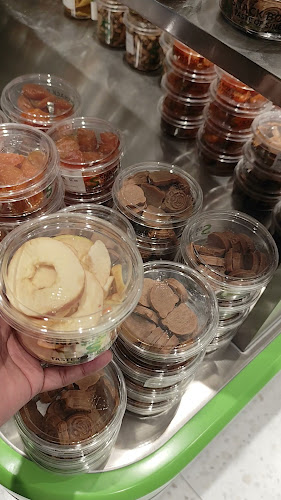 Opinii despre SNACK BOX 零食工坊 @ Pasir Ris Mall în Singapore - Hospitality and gastronomy