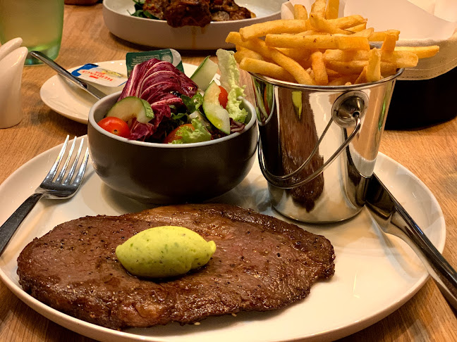 Sky22 @ Courtyard by Marriott - Singapore