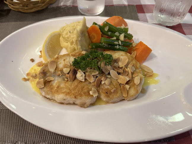 Opinii despre Mariners' Corner Restaurant în Singapore - Hospitality and gastronomy