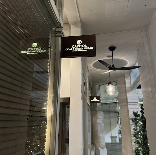 15 Stamford Rd, #01-60, Singapore 178906