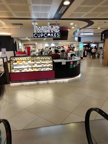 Twelve Cupcakes (Chinatown Point) - Hospitality and gastronomy