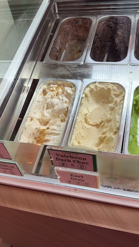 Opinii despre Frosty Owl în Singapore - Hospitality and gastronomy