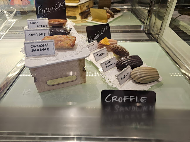 Cafe BomBom - Hospitality and gastronomy