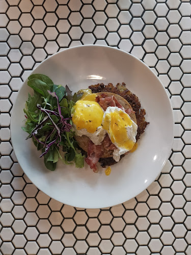 Comentarii opinii despre The Assembly Ground