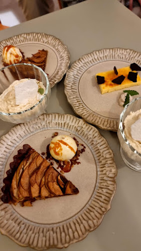 Opinii despre Frankie & Fern's în Singapore - Hospitality and gastronomy