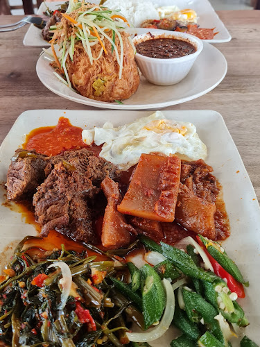 Coba Coba (Nasi Ambeng) - Hospitality and gastronomy