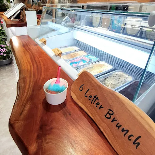 Comentarii opinii despre 6 Letter Brunch Crawford Lane