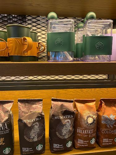 Starbucks Ang Mo Kio Hub - Hospitality and gastronomy