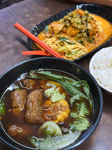 Yi Xin Vegetarian - Singapore