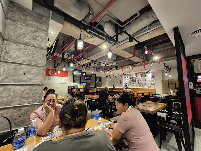 4 Fingers Crispy Chicken - Hospitality and gastronomy