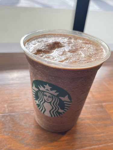 Opinii despre Starbucks Canberra Plaza în Singapore - Hospitality and gastronomy