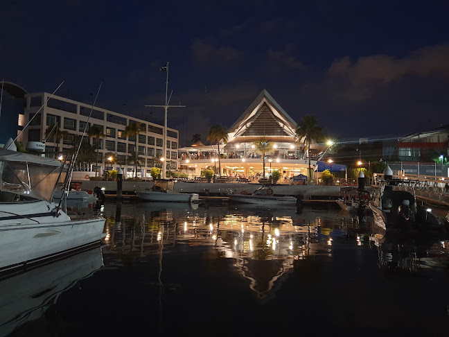 52 W Coast Ferry Rd, RSYC Yacht Club, Singapore 126887