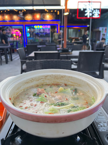 Comentarii opinii despre 不饿不坐