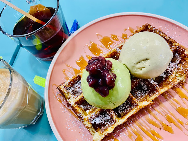 Fat Boss Waffles and Ice Cream