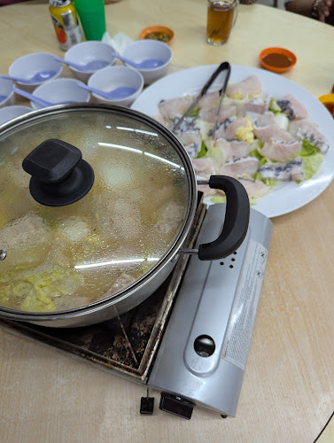308 鱼爐之家 (308 Fish Steamboat and Zhi Char) - Singapore