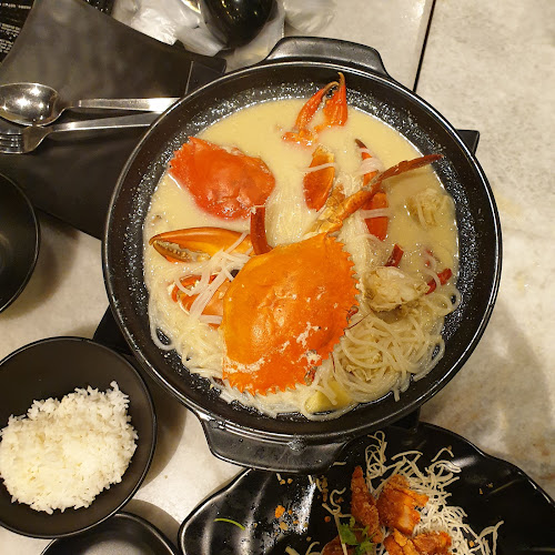 Wok Master Paya Lebar Square |Singapore Chinese Restaurant | Chili Crabs Curry Fish Head - Hospitality and gastronomy