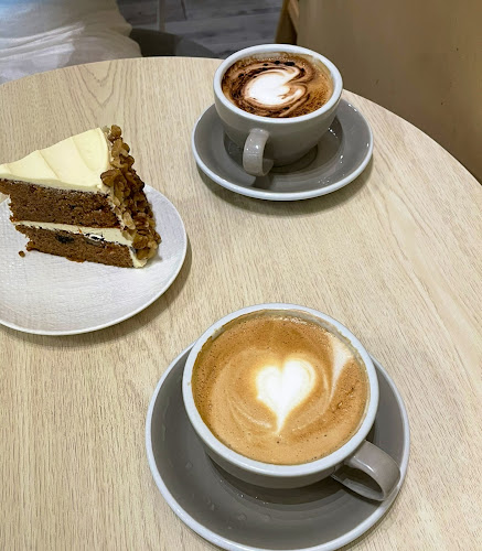 Opinii despre Cedele Bakery Cafe - VivoCity în Singapore - Hospitality and gastronomy