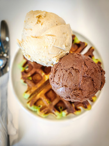 Ketojiak Ice Creams, Waffles & Bakes (Sugar-Free, Ultra Low Carb, Diabetic & Keto Friendly)