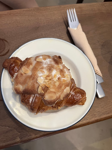 16 Raffles Quay, #01-08 Hong Leong Building, Singapore 048581