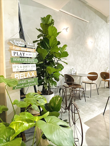 Comentarii opinii despre 6 Letter Brunch