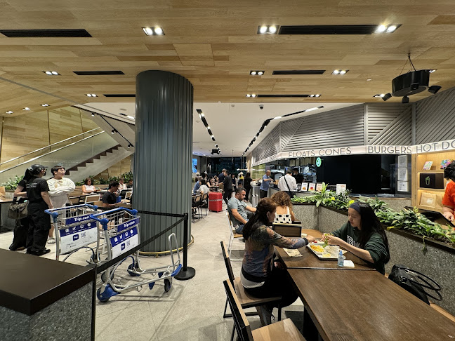 Shake Shack Jewel Changi - Hospitality and gastronomy