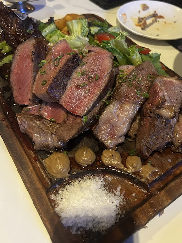 Tipsy Bird Gastrobar - Singapore