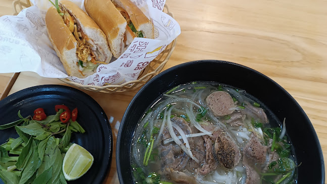 Opinii despre Banh Mi 233 în Singapore - Hospitality and gastronomy