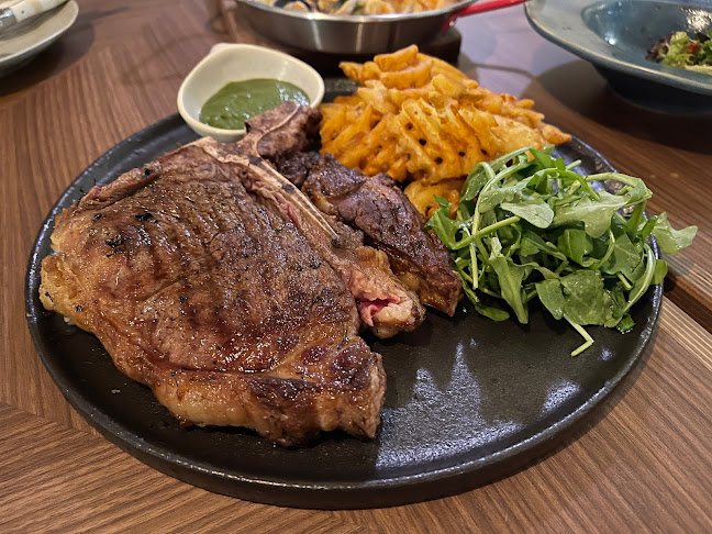 Under Der Linden: Café | Pets Friendly | Events Space | Restaurant | One North | Portsdown | Coffee - Singapore