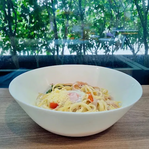 Fly by Shaker Lakers - Hospitality and gastronomy