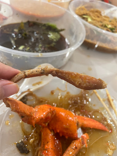 Crab Delivery Singapore by 8 Crabs - Singapore