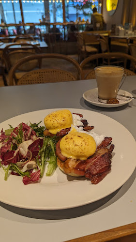 290 Orchard Rd, #01-37 Paragon Shopping Centre, Singapore 238859