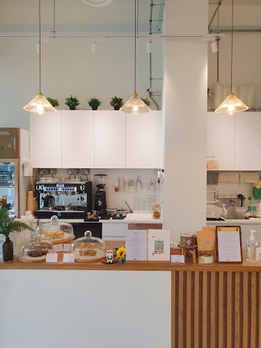 Lilac Oak | Vegan Café & Bakes - Singapore