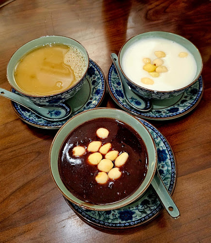 Comentarii opinii despre Darkness Dessert 甜品屋 - 36 Temple street / 100 Tanjong Pagar Road