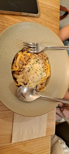 Lola's - Hospitality and gastronomy