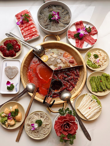 小龙坎 Xiao Long Kan Hotpot (Westgate) - Singapore