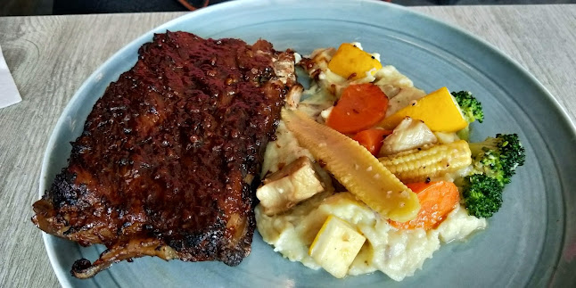 Opinii despre Lazy Lizard - NEWest în Singapore - Hospitality and gastronomy