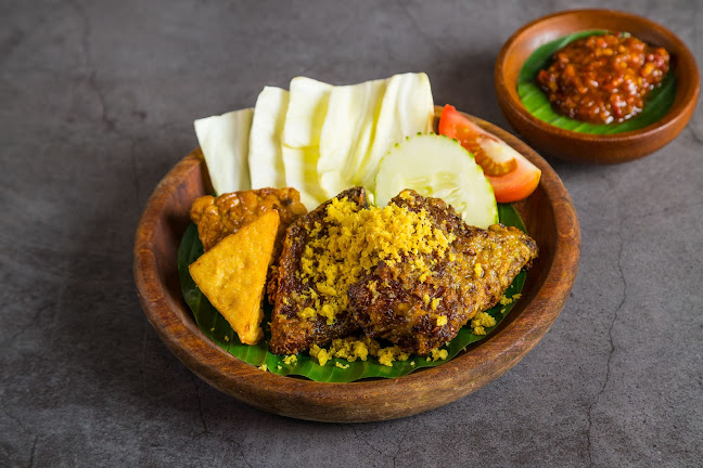 17 Petir Rd, #B2-57/58, Singapore 678278