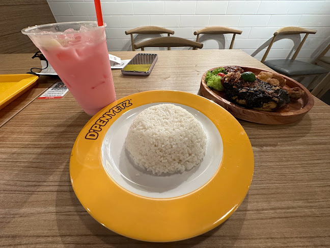 750 Chai Chee Rd, #01-13, Singapore 469000