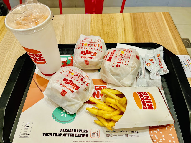 Opinii despre Burger King HillV2 în Singapore - Hospitality and gastronomy
