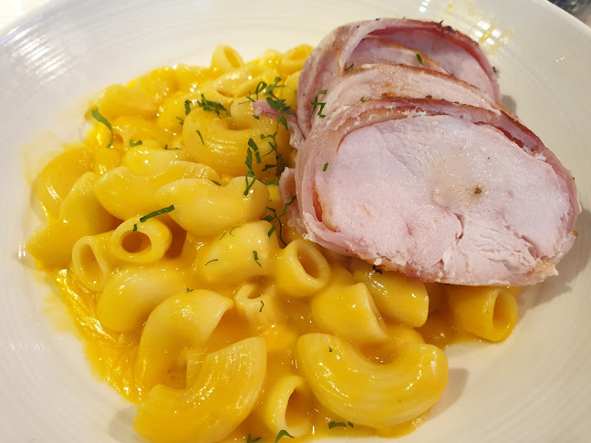 5 Senses Bistro The Star Vista - Hospitality and gastronomy