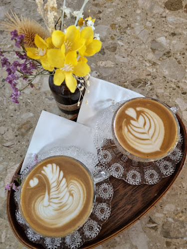 Opinii despre Under Der Linden: Café | Pets Friendly | Events Space | Restaurant | One North | Portsdown | Coffee în Singapore - Hospitality and gastronomy