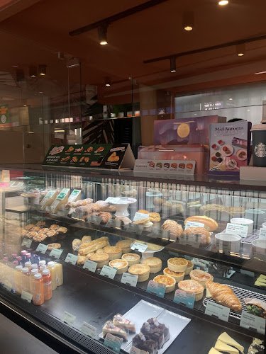 Starbucks Orchard Cineleisure - Hospitality and gastronomy