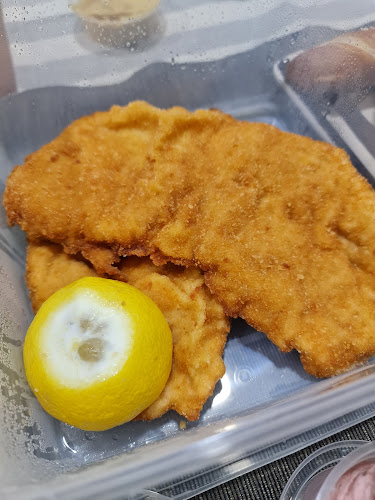 126 E Coast Rd, Singapore 428811