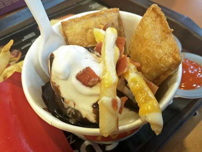 Opinii despre McDonald's Hougang Ave 8 în Singapore - Hospitality and gastronomy