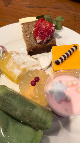 Element Restaurant Amara Singapore - Hospitality and gastronomy