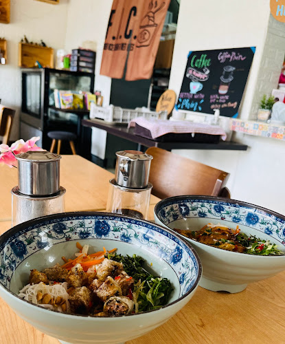 Blk 114 #01-345 Ang Mo Kio Avenue 4 next to 7-eleven, beside Mayflower Station Exit 1, 560114